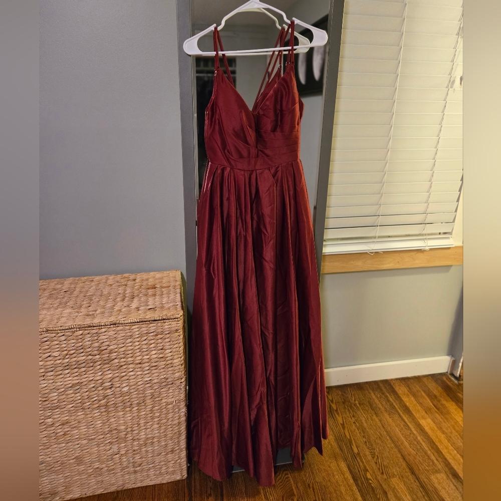 Elegant Burgundy Evening Gown